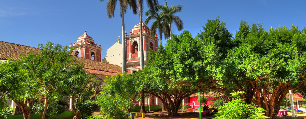 Au Nicaragua, l'histoire côtoie des sites étonnants. Voyagez en toute sérénité grâce aux vaccins de voyage et à d'autres produits de Passport Health.
